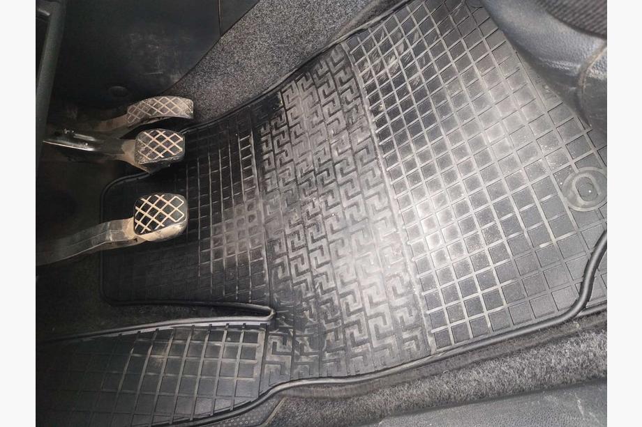 Seat Cordoba 2000-2009 Rubber Floor Mats (4 pcs, Polytep) Image
