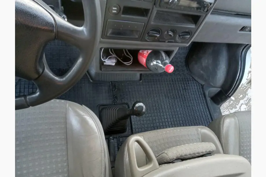 Volkswagen T4 Transporter 1990-2003 Rubber Floor Mats (2 pcs, Polytep) Image