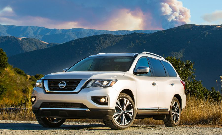 Review 7 seater of the updated crossover Nissan Pathfinder