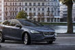 The five-door hatchback Volvo V40 photo 1