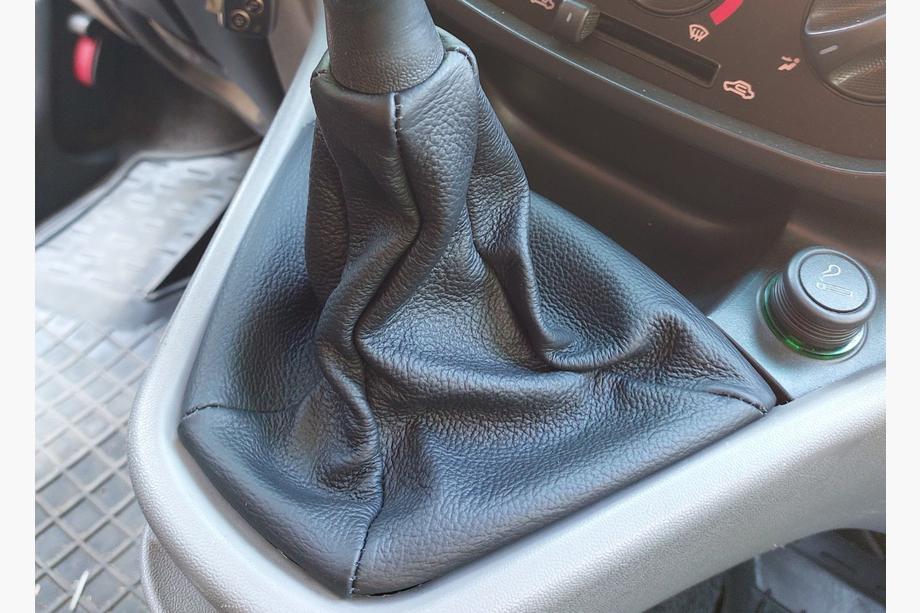 Fiat Doblo I 2005-2010 Gear Shift Boot Leather Image