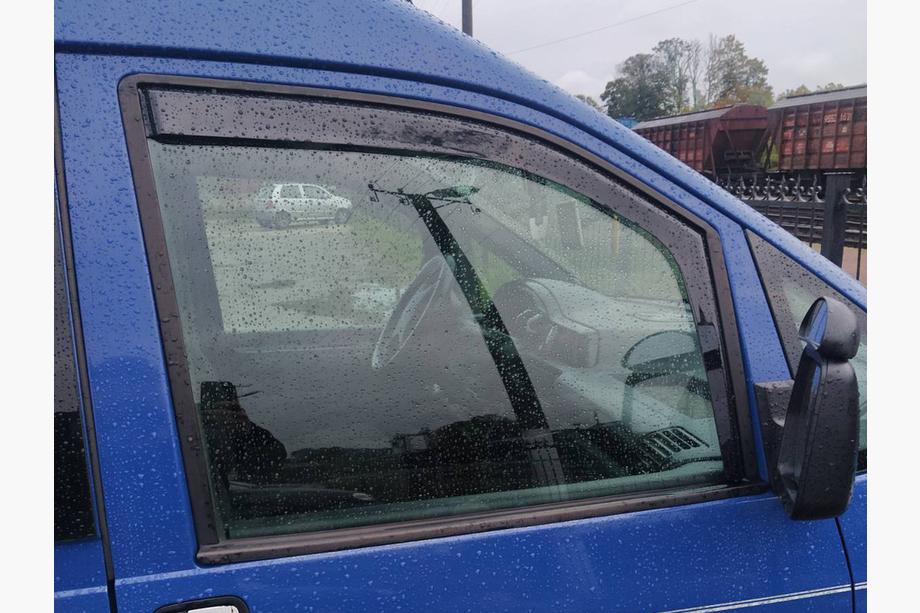 Peugeot Expert 1995-2007 In-channel window deflectors (2 pcs, DDU) Image