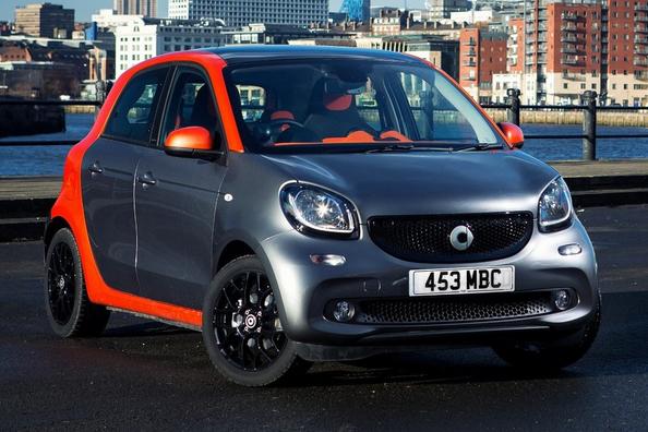 Review of the compact five-door hatchback Smart Forfour