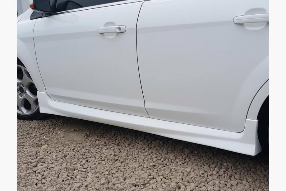 Ford Focus II 2005-2008 Side Skirts HB (primed for painting) Image