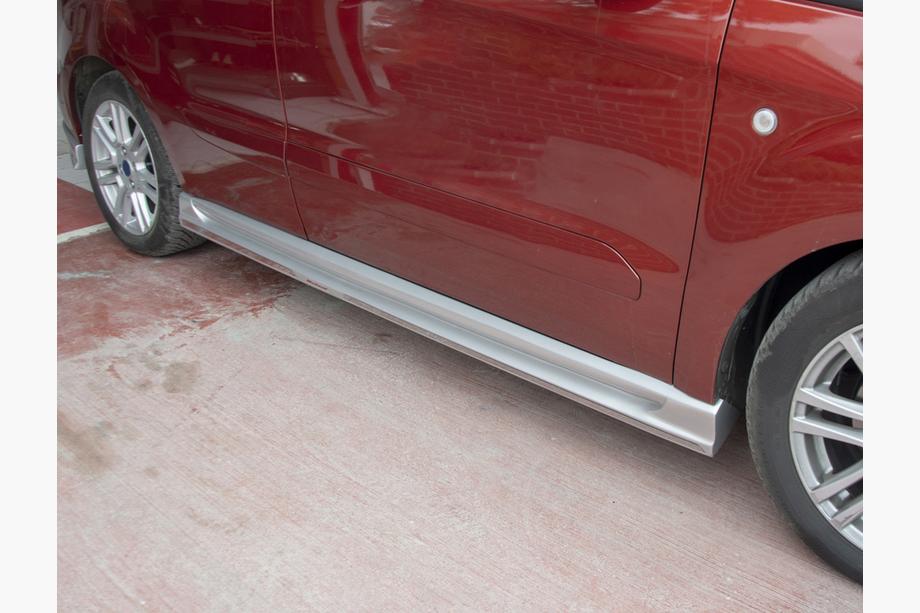 Ford Courier 2014-2023 Side skirts (primed for painting) Image