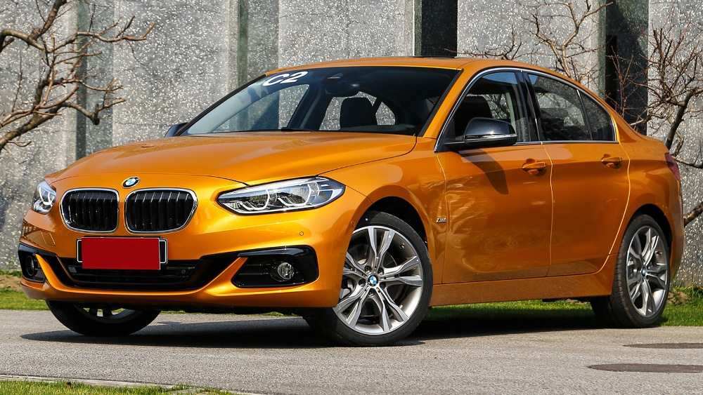 Review sedan BMW 1-Series