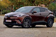 Compact urban crossover Toyota C-HR photo 1