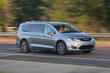 A minivan review Chrysler Pacifica photo 3