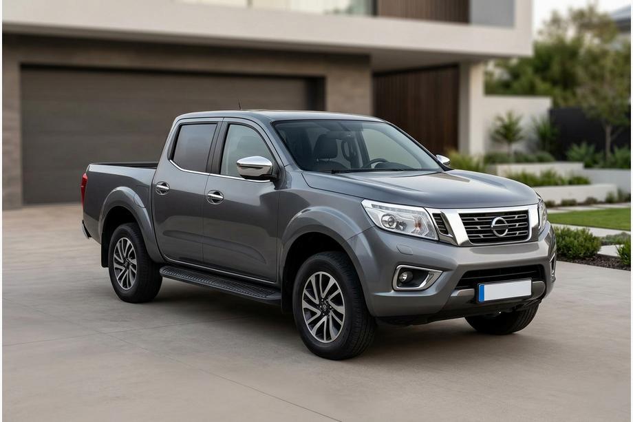 Nissan Navara/NP300 2016- Side Steps Tayga Black (2 pcs, Aluminum) Image