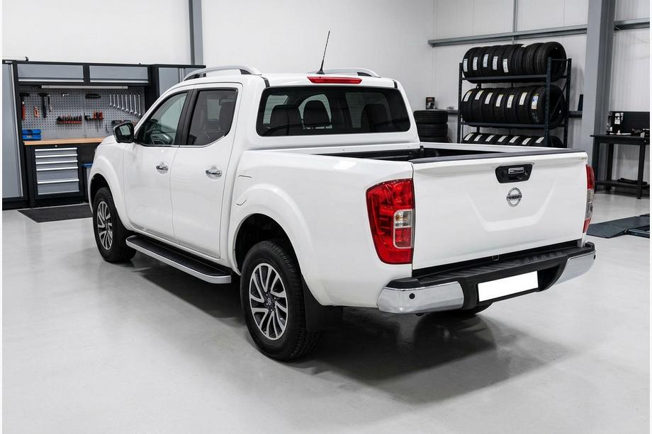 Nissan Navara/NP300 2016- Side Steps Tayga Grey (2 pcs, Aluminum) Image