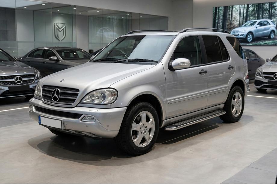 Mercedes ML W163 1997-2005 Side Steps Maydos V2 (2 pcs, Aluminum & Stainless Steel) Image