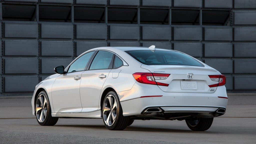 Review of the Honda Accord sedan the tenth generation