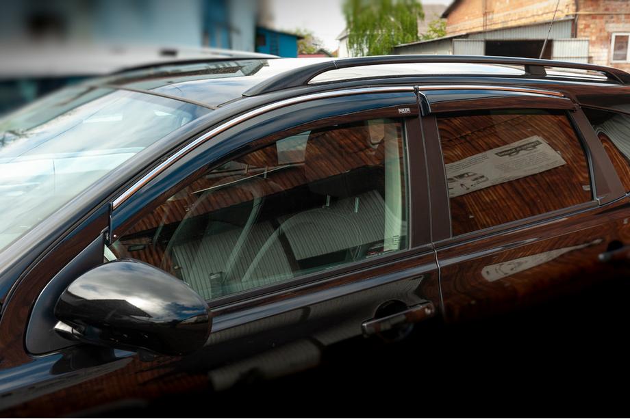 Nissan Qashqai 2010-2014 Window deflectors with chrome trim (4 pcs, Niken) Image