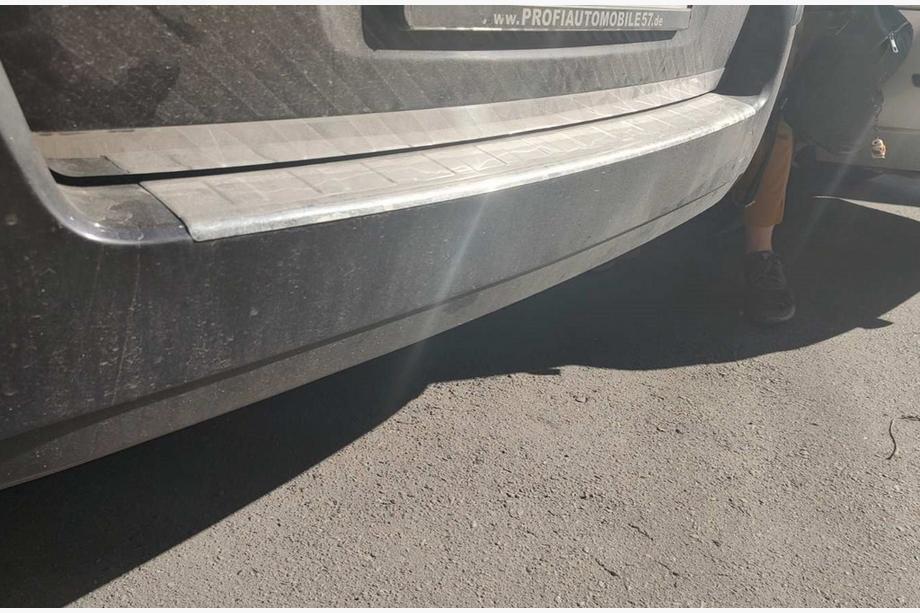 Opel Zafira B 2005–2011 Trunk trim stainless steel Image
