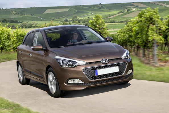 Review five-door hatchback Hyundai i20
