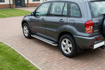 Toyota Rav 4 2001-2005 Side Steps Maydos V2 (2 pcs, Aluminum & Stainless Steel) photo 1