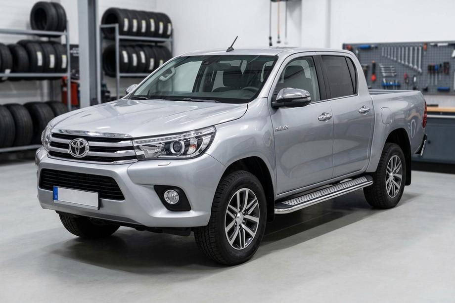 Toyota Hilux 2015- Side Steps Maydos V2 (2 pcs, Aluminum & Stainless Steel) Image