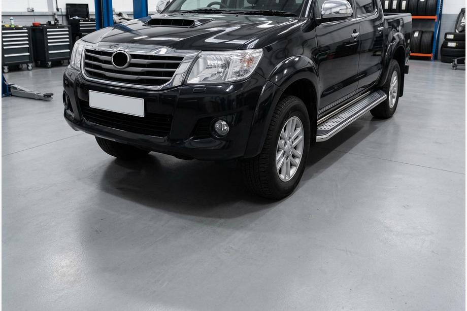 Toyota Hilux 2006-2015 Side Steps Maydos V2 (2 pcs, Aluminum & Stainless Steel) Image