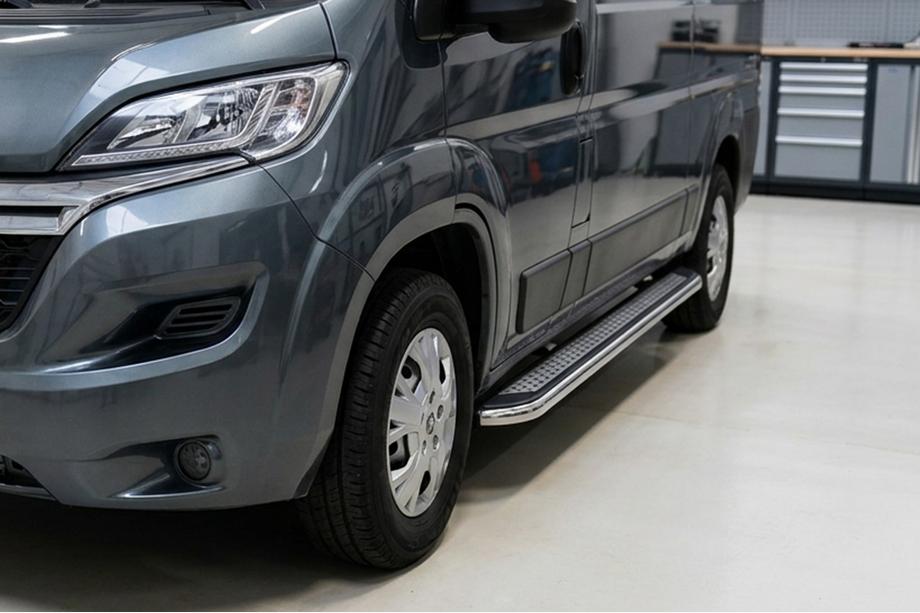 Fiat Ducato 2006-2025 Side Steps Maydos V2 (2 pcs, Aluminum & Stainless Steel) Image