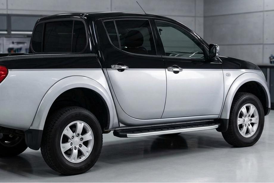 Mitsubishi L200 2015-2024 Side Steps Fullmond (2 pcs, Aluminum) Image