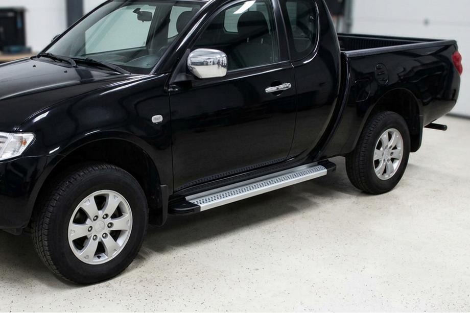 Fiat Fullback 2016- Side Steps Maya V2 (2 pcs, Aluminum) Image