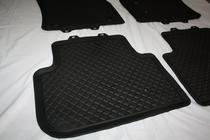 Volkswagen Tiguan 2016-2023 Rubber Floor Mats (4 pcs, Original) photo 3