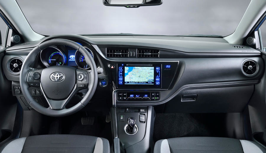 Review of Toyota Auris hatchback