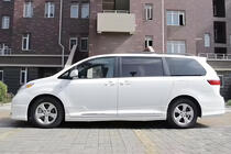 Toyota Sienna 2010-2020 GBT Body Kit photo 5