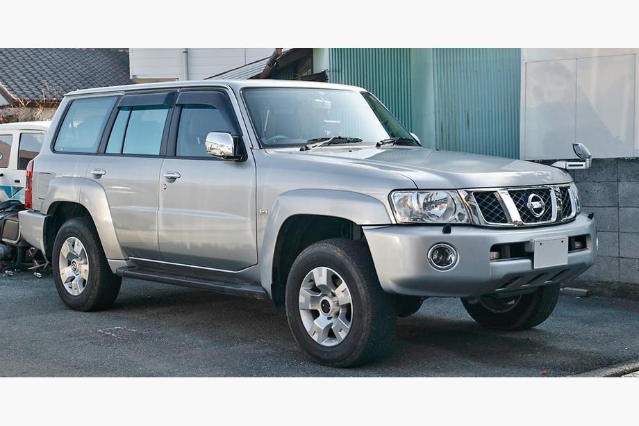 Nissan Patrol Y61 1997-2011 Safari Body Kit Image