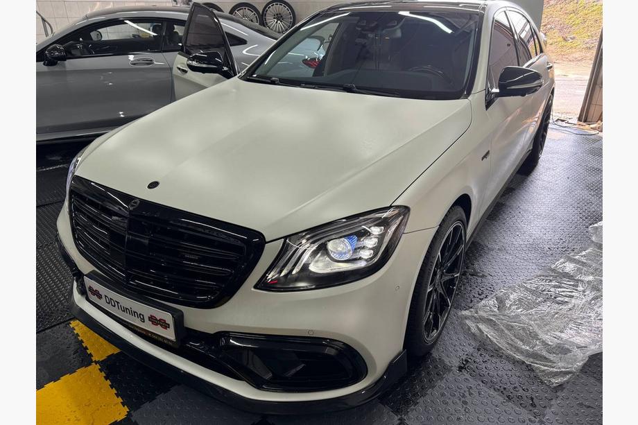 Mercedes S-class W222 2013-2022 Body Kit S63 AMG (2018 Facelift) Image