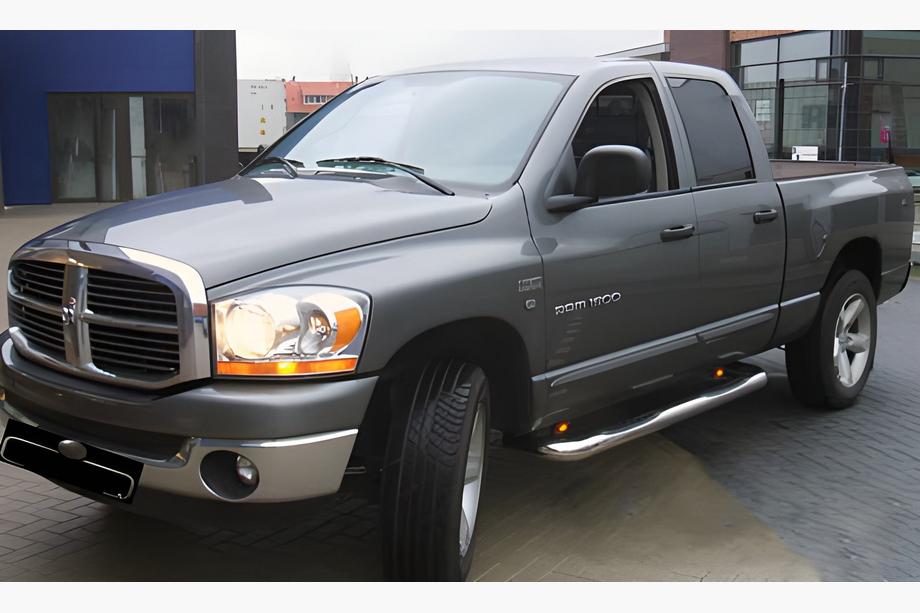 Dodge RAM (DT) 2018– Side corner bars (2 pcs, stainless steel) Image