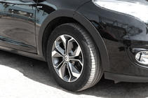 Renault Megane III 2009-2016 Fender flares (8 pcs, black) Hatchback – Metal photo 5