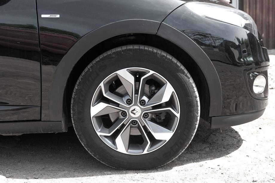 Renault Megane III 2009-2016 Fender flares (8 pcs, black) SW, ABS plastic Photo 4
