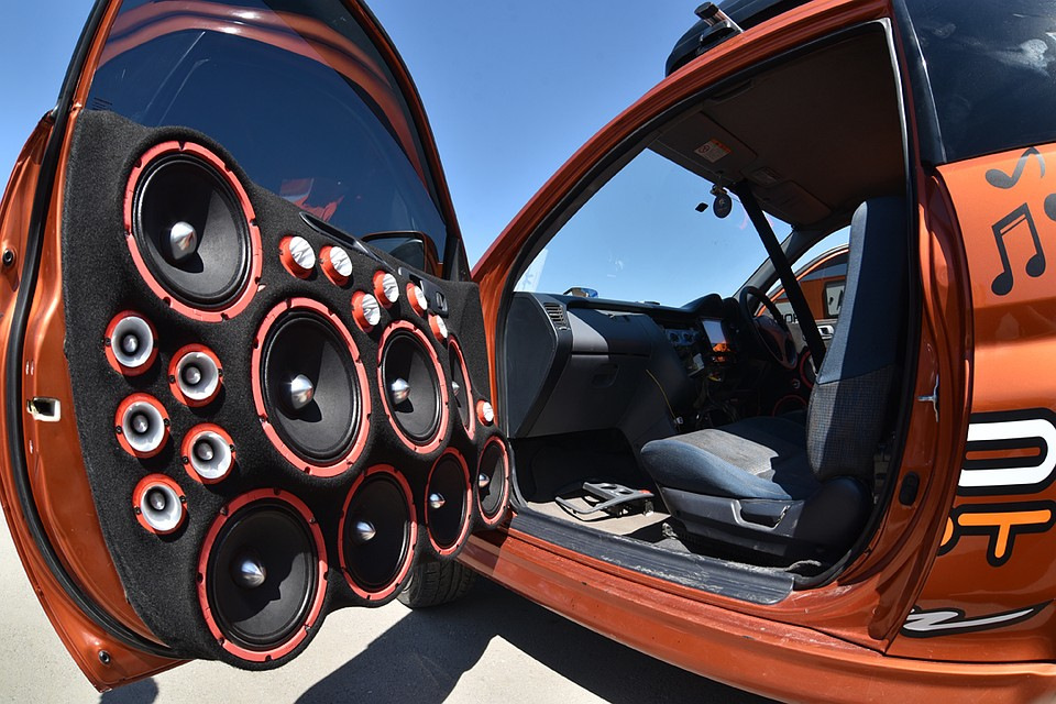 Private applications of noise reduction