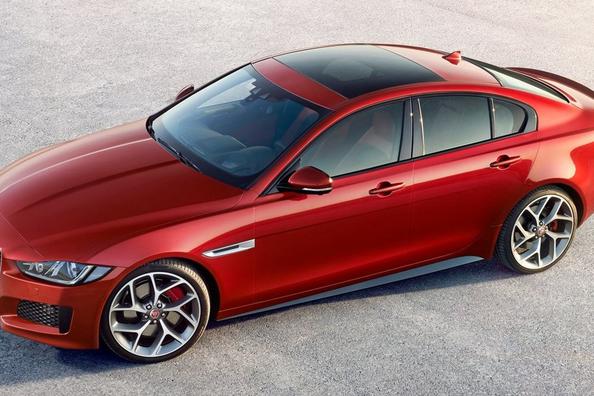 Review of the sedan Jaguar XE