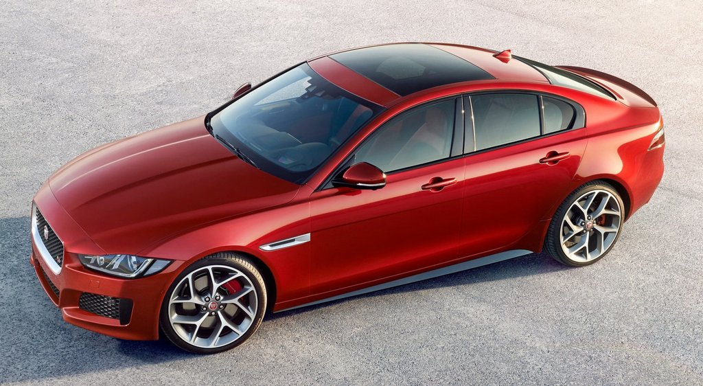 Review of the sedan Jaguar XE