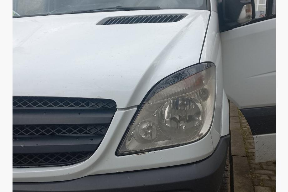 Mercedes Sprinter W906 2006–2018 Headlight Eyelids Straight (black, ABS, 2006-2013) Photo 3