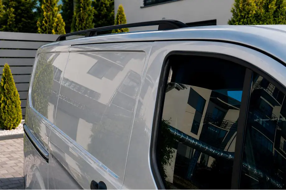 Ford Custom 2013-2022 Skyport Roof Rails (2 pcs, black) Image
