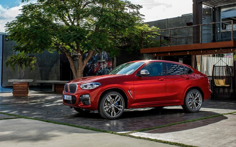 An overview of the BMW X4 crossover second generation