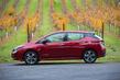 Electric hatchback Nissan Leaf is the second generation photo 2