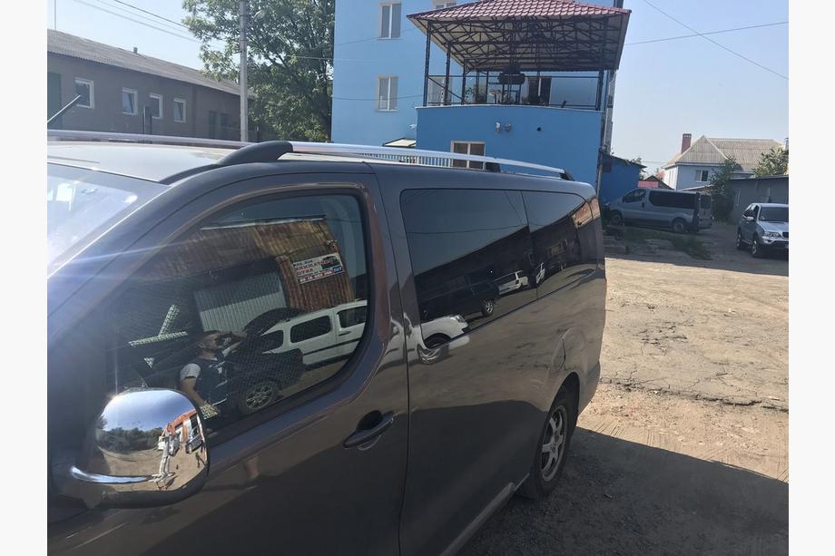 Peugeot Traveller 2017- Chrome Roof Rails Long base, plastic foot Photo 2