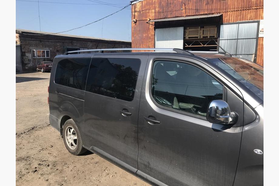 Toyota Proace 2016- Chrome Roof Rails Medium base, plastic foot Photo 2