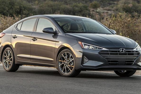 Browse Hyundai Elantra 2019 model year