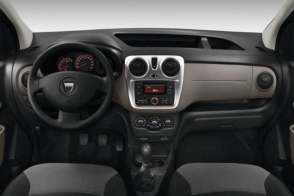 Overview of the compact MPV Dacia Dokker Photo 3