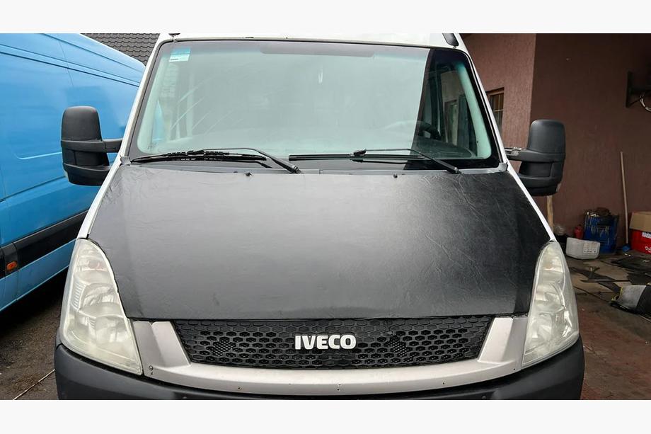Iveco Daily 2006-2014 Hood cover (Daily lettering) Image