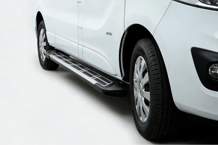 Nissan NV300/Primastar 2016- Side Steps Sunrise (2 pcs, Aluminum) Image