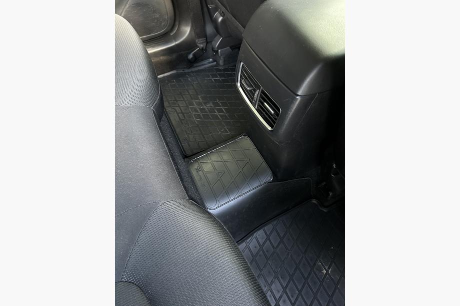 Mazda CX-5 2017–2025 Rear Tunnel Mat Stingray Premium Image