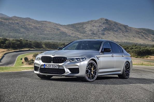 Sports sedan BMW M5 sixth generation Photo 9
