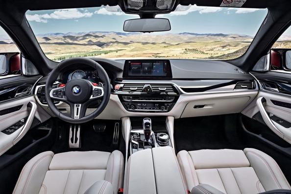 Sports sedan BMW M5 sixth generation Photo 4