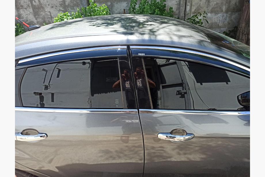 Ford Focus III 2011-2017 Window deflectors with chrome trim Niken (SD/HB, 4 pcs) Image